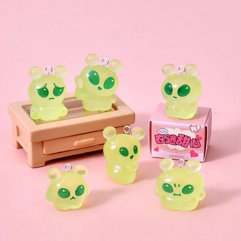 10 Peças de Pingentes de Resin - Resin Art Notes avaliação e preço